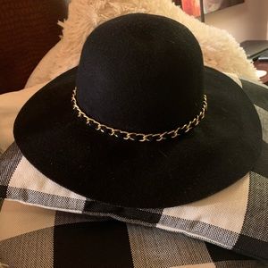 Woman’s black wool floppy hat